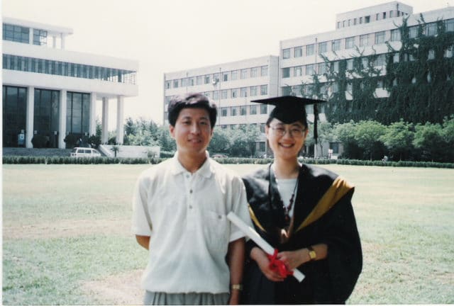 Liu Wenyu and his wife Yao Yue enjoying happier times at Tsinghua University