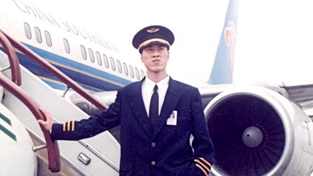 Once a pilot for China’s Southern Airlines, Zhang is now a captain for Continental Airlines passenger flights in the United States.