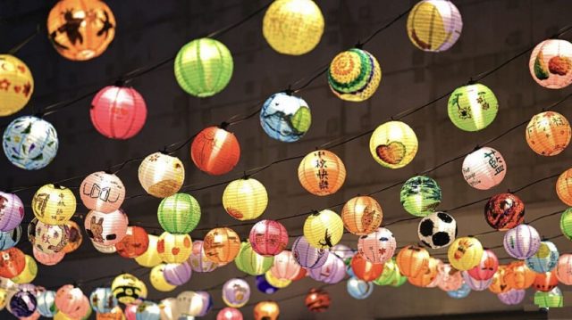 Mid-Autumn Festival is often celebrated with lanterns and family reunion. (Pictured: Tai O Lantern Festival in Hong Kong.)
