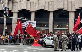 Falun Gong appeal during APEC in downtown San Francisco was blocked for most of the afternoon by CCP supporters on Wednesday, November 15.