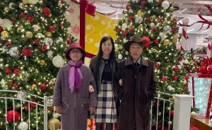 From left to right: Mrs. Liang Xin, Yolanda Yao, and Mr. Yao Guofu spend their first holidays together in California. (Contributed by Yolanda Yao.)