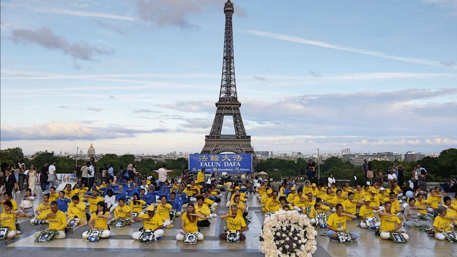 Candle vigil for Falun Gong practitioners who lost their lives in the ongoing persecution (2019)